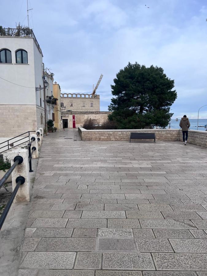 Dimora Petra -Suites- Bari Exteriör bild